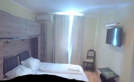 Arnyas Park Apartmanhaz * Balatonalmádi